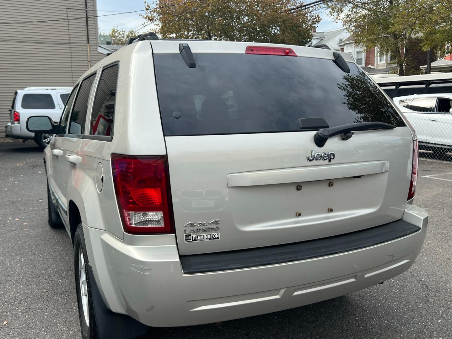 2007 Jeep Grand Cherokee (1J8GR48KX7C) , located at 1018 Brunswick Ave, Trenton, NJ, 08638, (609) 989-0900, 40.240086, -74.748085 - Photo#3